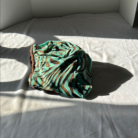 Chic Multicolor Swimsuit - Picture 7 of 7